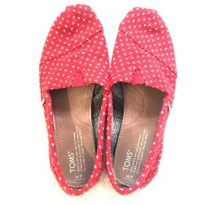 Red & White Polka Dot TOMS - W7